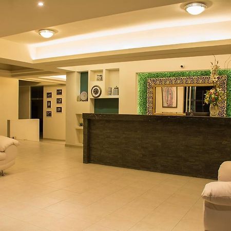 Hotel Siena Pénjamo Dış mekan fotoğraf