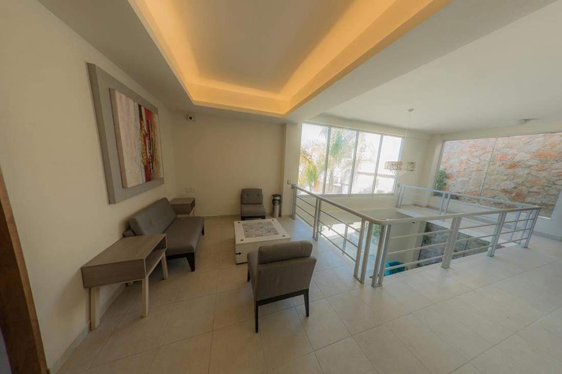 Hotel Siena Pénjamo Dış mekan fotoğraf