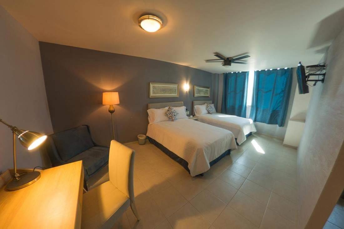 Hotel Siena Pénjamo Dış mekan fotoğraf