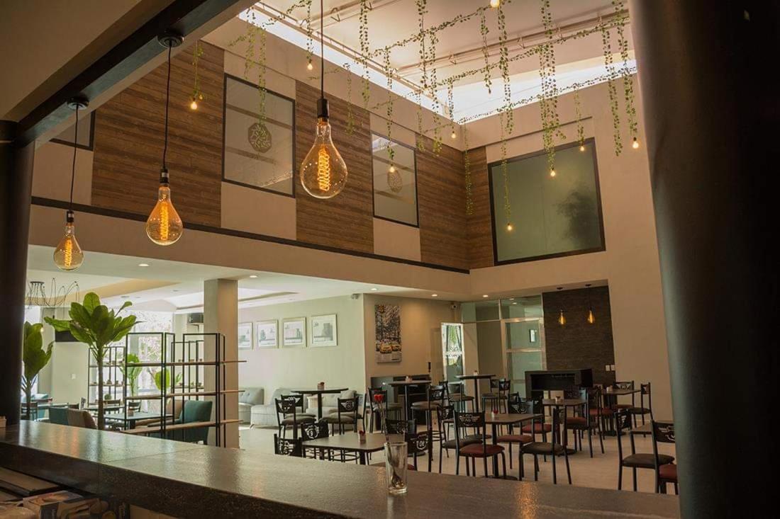 Hotel Siena Pénjamo Dış mekan fotoğraf